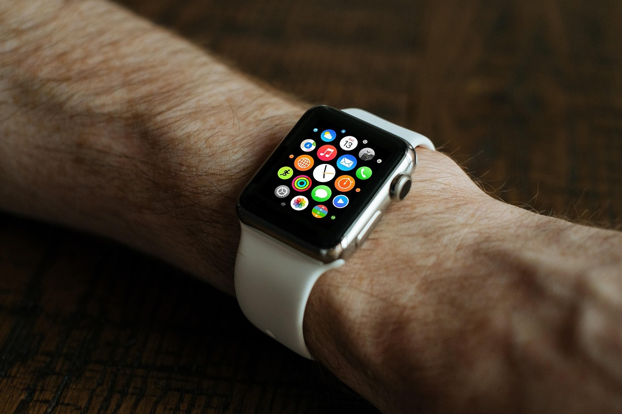 Apple Revvs Up for Formula 1: A Race to Capture Viewers