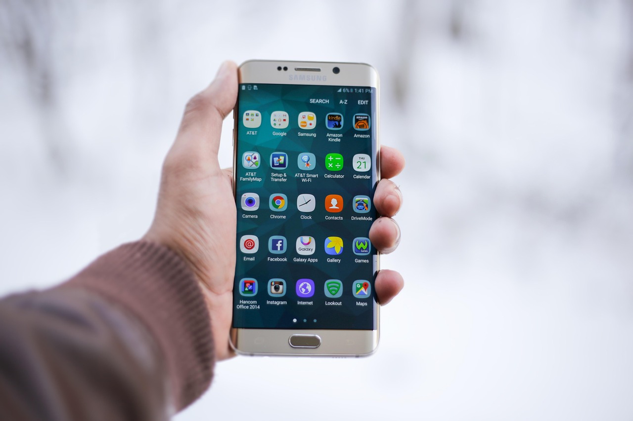 Samsung Galaxy S26 Pro: A Bigger Screen for All Your Scrolling Needs!